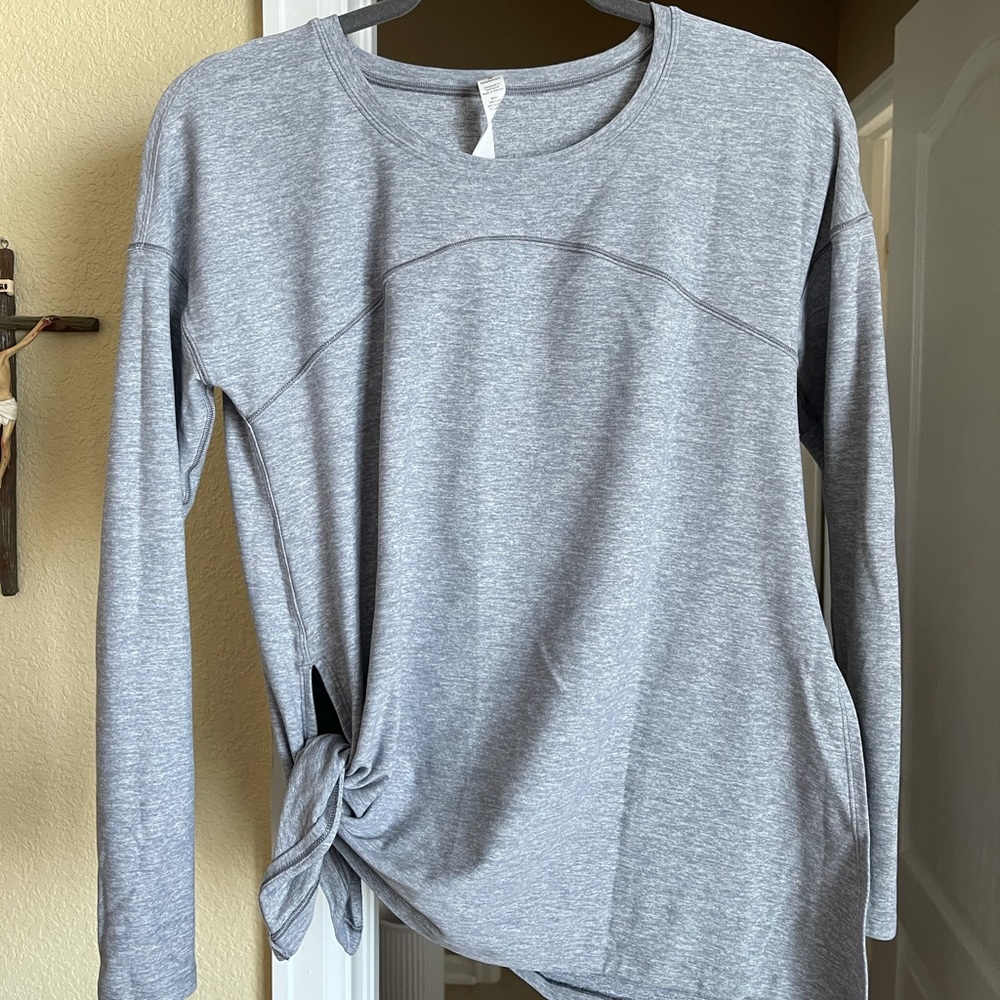 Lululemon yoga top